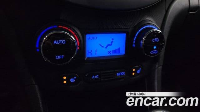 Hyundai Accent(новый кузов / новое поколение) Premier, 2012 17