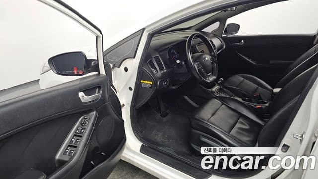 Kia K3 Trendy, 2015 10