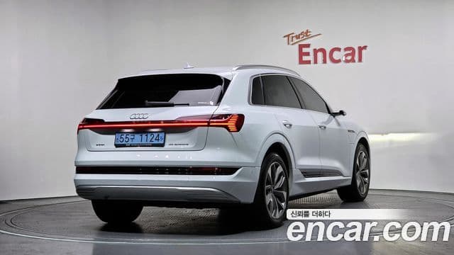 Audi e-Tron, 2021 2