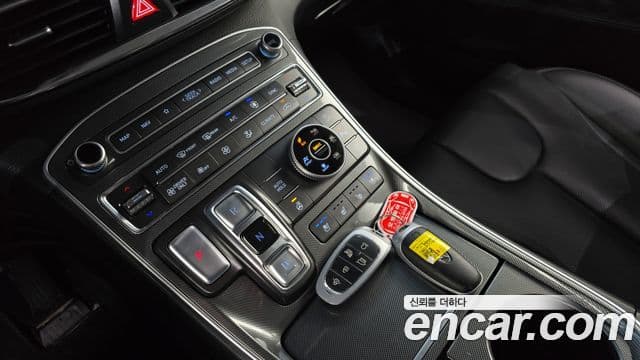 Hyundai The / новый New Santa Fe Exclusive, 2022 9