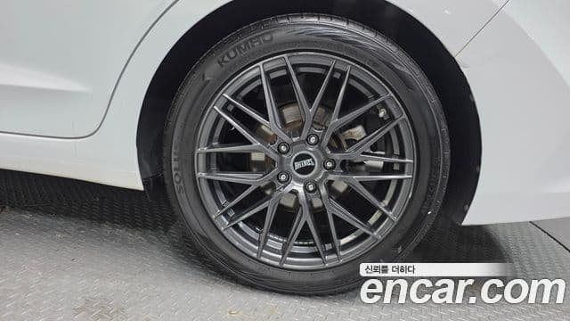 Hyundai Avante AD 1.6 GDI Value Plus, 2018 все фото