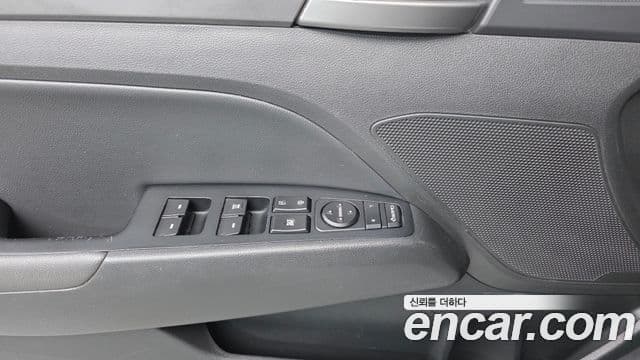 Hyundai Avante AD 1.6 GDI Value Plus, 2018 12