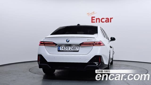 BMW 5시리즈 (G60) 520i Special Edition, 2025 4