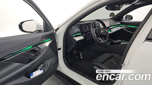BMW 5시리즈 (G60) 520i Special Edition, 2025 10