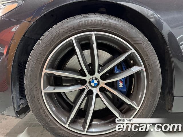 BMW 5시리즈 (G30) 520i M Sport, 2023 все фото