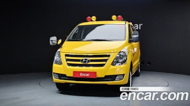 Hyundai Grand Starex 4WD детский перевозочный автомобиль, 2017 3
