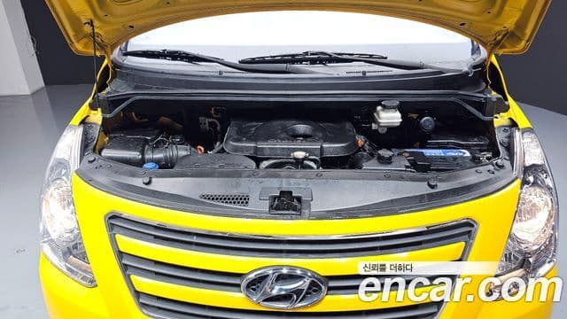 Hyundai Grand Starex 4WD детский перевозочный автомобиль, 2017 6