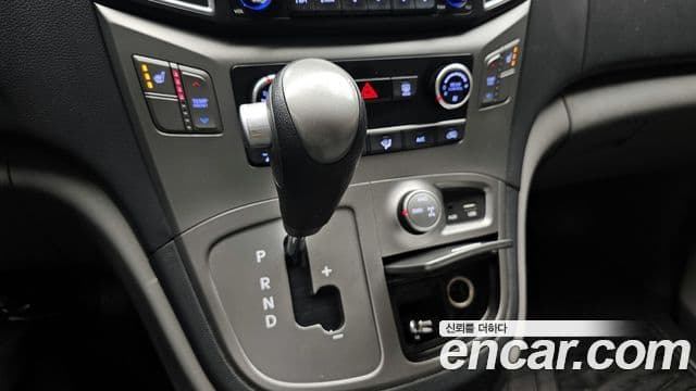 Hyundai Grand Starex 4WD детский перевозочный автомобиль, 2017 9