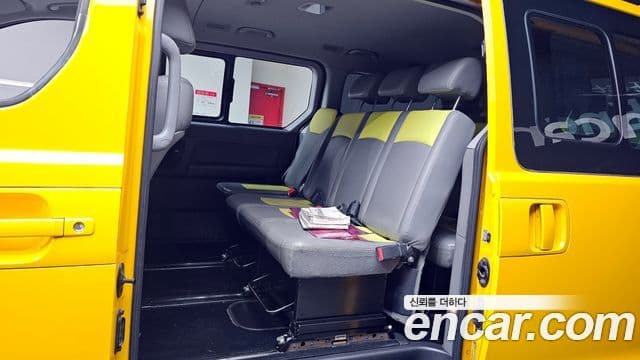 Hyundai Grand Starex 4WD детский перевозочный автомобиль, 2017 11