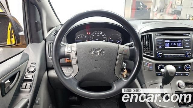 Hyundai Grand Starex 4WD детский перевозочный автомобиль, 2017 13