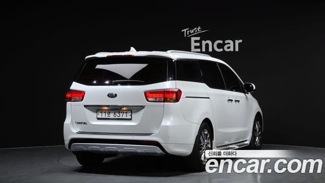 Kia All New Carnival Prestige, 2016 2