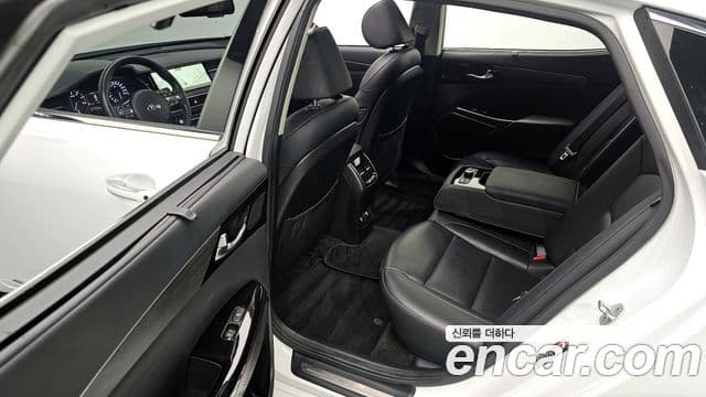 Kia K7 Premier 3.0 LPI Trendy(арендный автомобиль), 2020 11