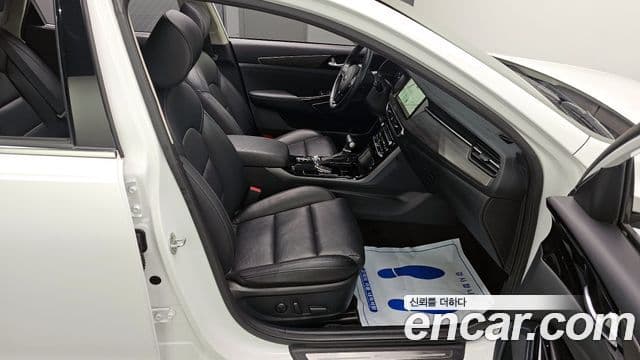 Kia K7 Premier 3.0 LPI Trendy(арендный автомобиль), 2020 12