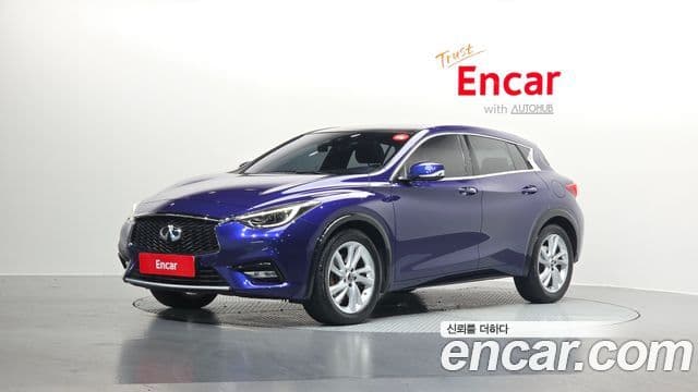 Infiniti Q30 2.0 Essential, 2019 1