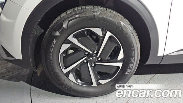 Kia Sportage 5세대 гибрид Prestige 2WD, 2024 все фото