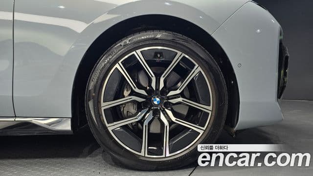 BMW 7시리즈 (G70) 740i sDrive M Sport, 2023 все фото