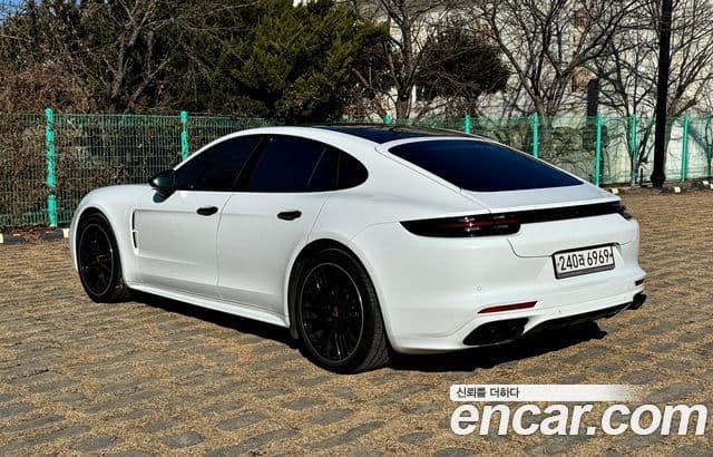 Porsche Panamera (971), 2020 9