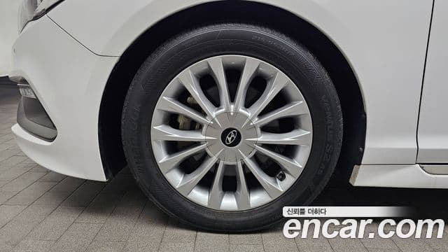 Hyundai LF Sonata 1.6 турбо Smart, 2016 все фото