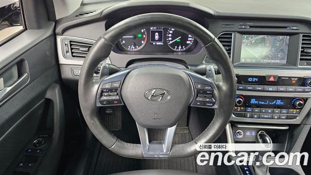 Hyundai LF Sonata 1.6 турбо Smart, 2016 13