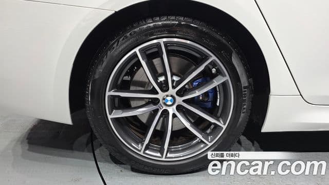 BMW 5시리즈 (G30) 520i M Sport, 2023 все фото