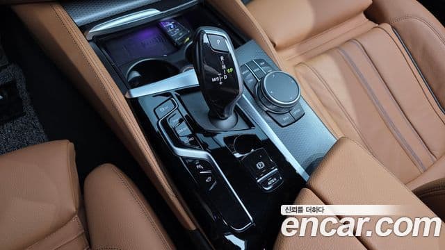 BMW 5시리즈 (G30) 520i M Sport, 2023 9