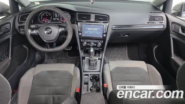Volkswagen Гольф 7세대, 2016 7