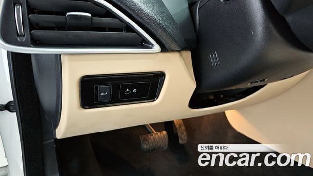 Jaguar XE Prestige, 2017 20