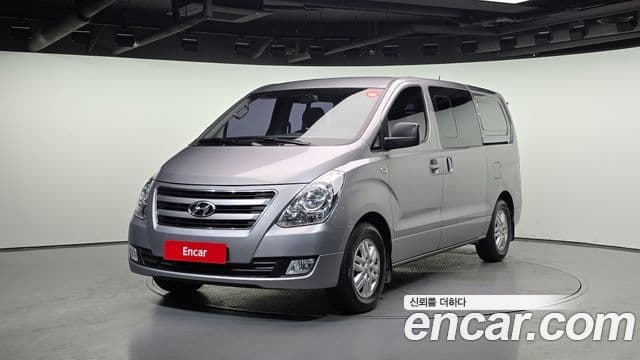 Hyundai Grand Starex Smart, 2017 1