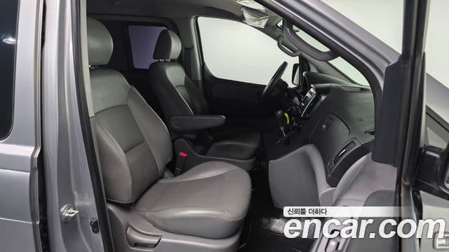 Hyundai Grand Starex Smart, 2017 10