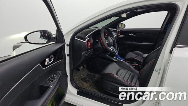 Kia The / новый New K3 2세대 Signature, 2022 10