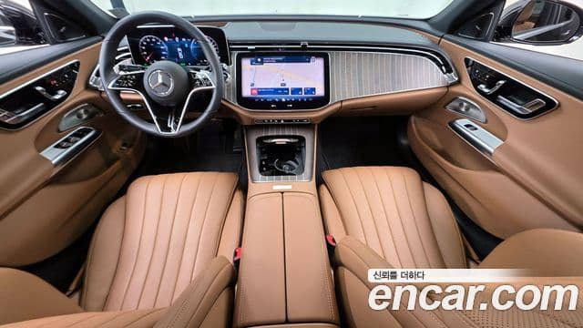 Mercedes-Benz E-класс W214, 2025 7