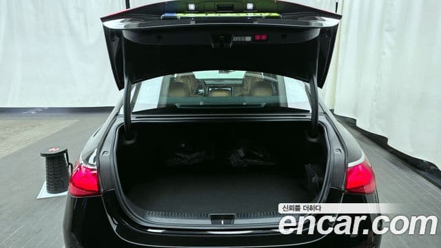 Mercedes-Benz E-класс W214, 2025 20