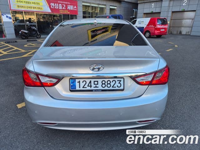Hyundai YF Sonata LPI PTX, 2012 3