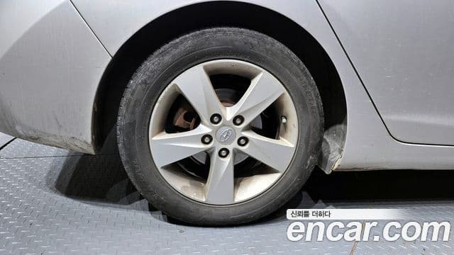 Hyundai Avante MD Premier, 2012 все фото