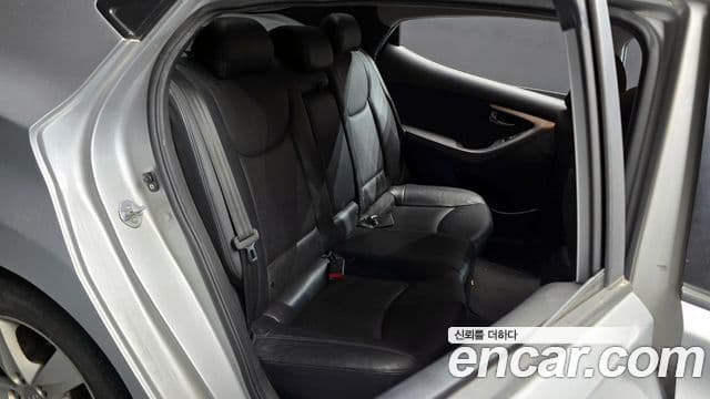 Hyundai Avante MD Premier, 2012 12