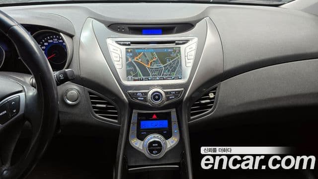 Hyundai Avante MD Premier, 2012 17