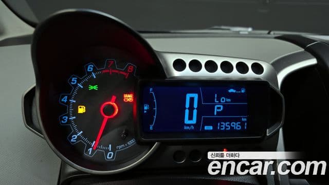 Chevrolet(GM대우) 아베오 хэтчбек топовая версия, 2012 8