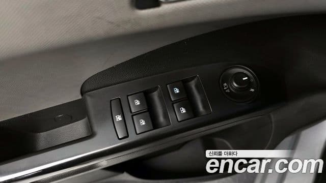 Chevrolet(GM대우) 아베오 хэтчбек топовая версия, 2012 16