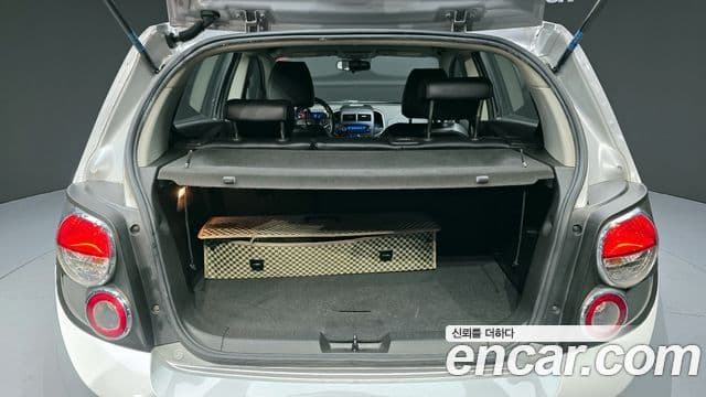 Chevrolet(GM대우) 아베오 хэтчбек топовая версия, 2012 20