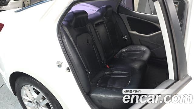 Kia K5 Special, 2013 11