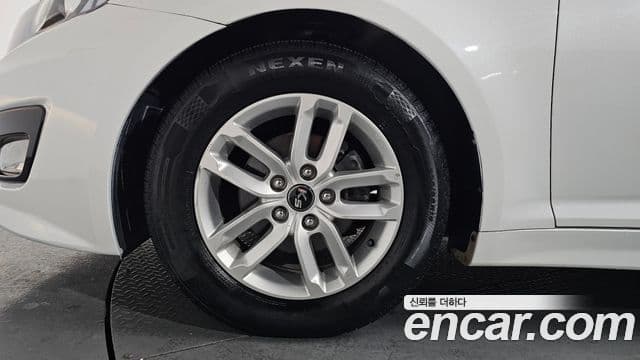 Kia K5 Special, 2013 13