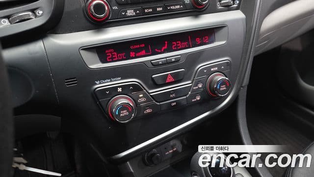 Kia K5 Special, 2013 16