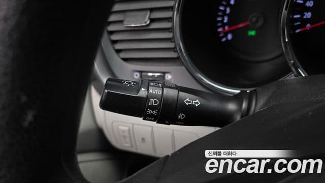 Kia K5 Special, 2013 18