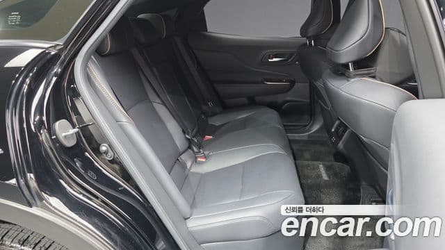 Toyota 크라운 кроссовер 2.4 4WD Dual Boost гибрид, 2023 12