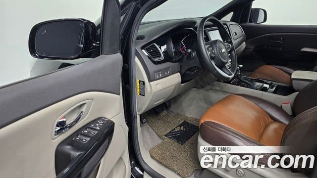 Kia All New Carnival Prestige, 2018 11