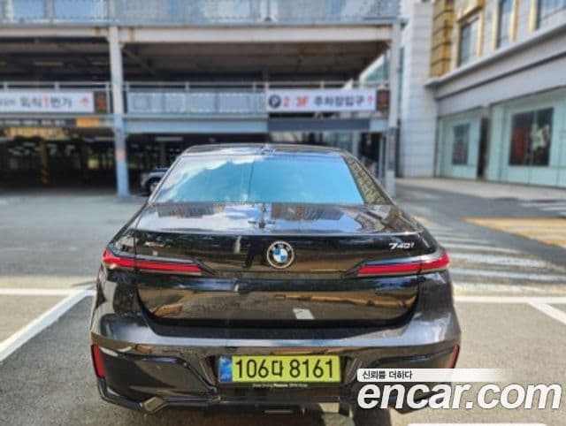 BMW 7시리즈 (G70) 740i xDrive M Sport, 2025 все фото