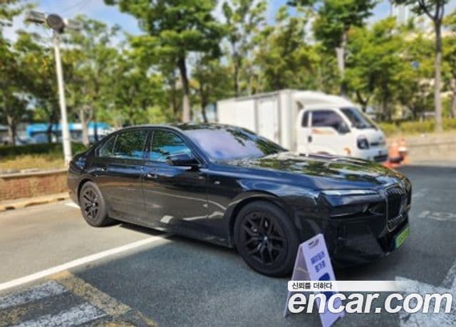 BMW 7시리즈 (G70) 740i xDrive M Sport, 2025 9