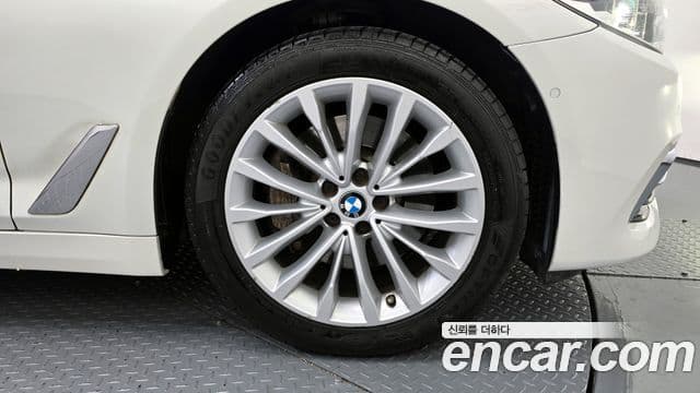 BMW 5시리즈 (G30) 530i Luxury Plus, 2019 все фото