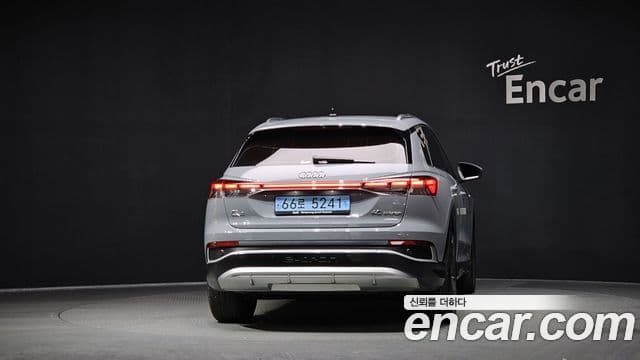 Audi Q4 e-Tron (F4) Premium, 2023 4