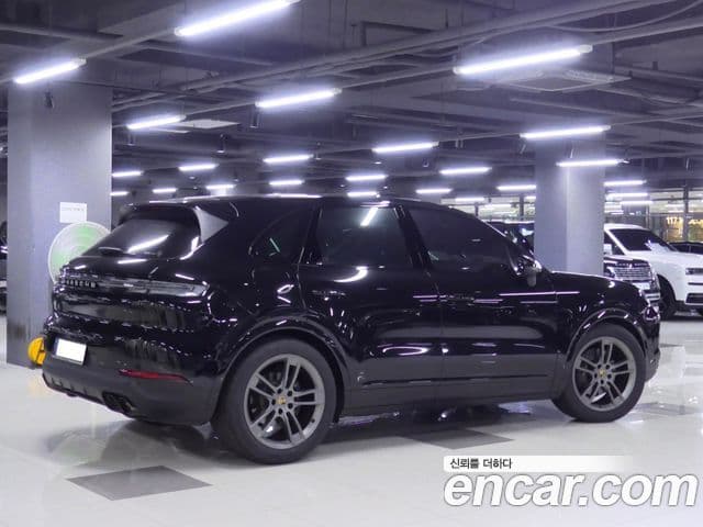 Porsche Cayenne (PO536), 2024 2